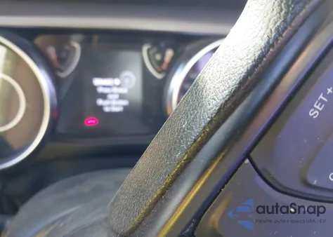 2023 Jeep Wrangler 2-Door Sport 4X4 z USA, uszkodzony, nr VIN 1C4HJXAG7PW687683